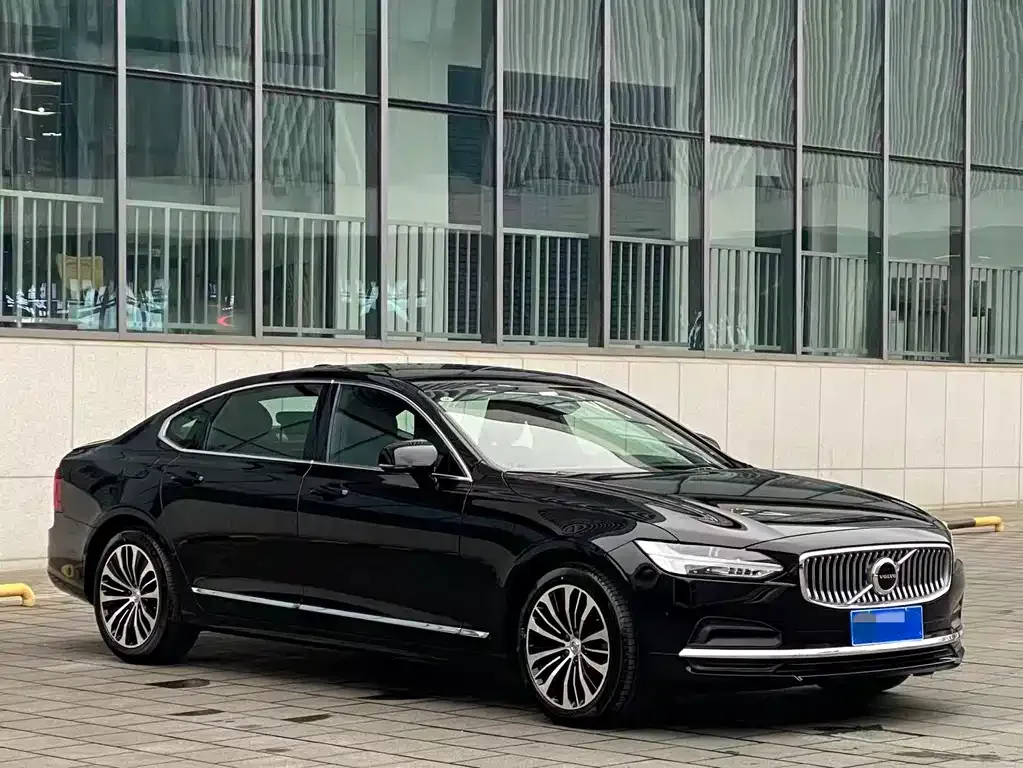 Volvo S90 — фото 10