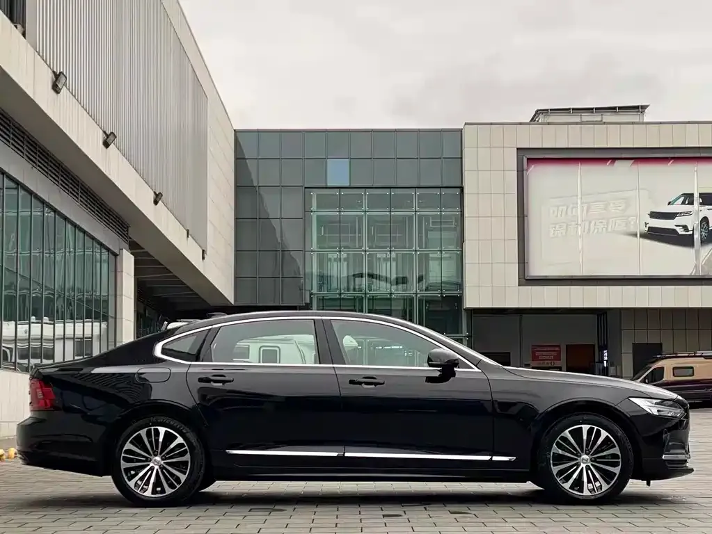 Volvo S90 — фото 7