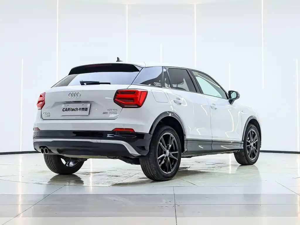 Audi Q2L 2021 из CN, фото 3