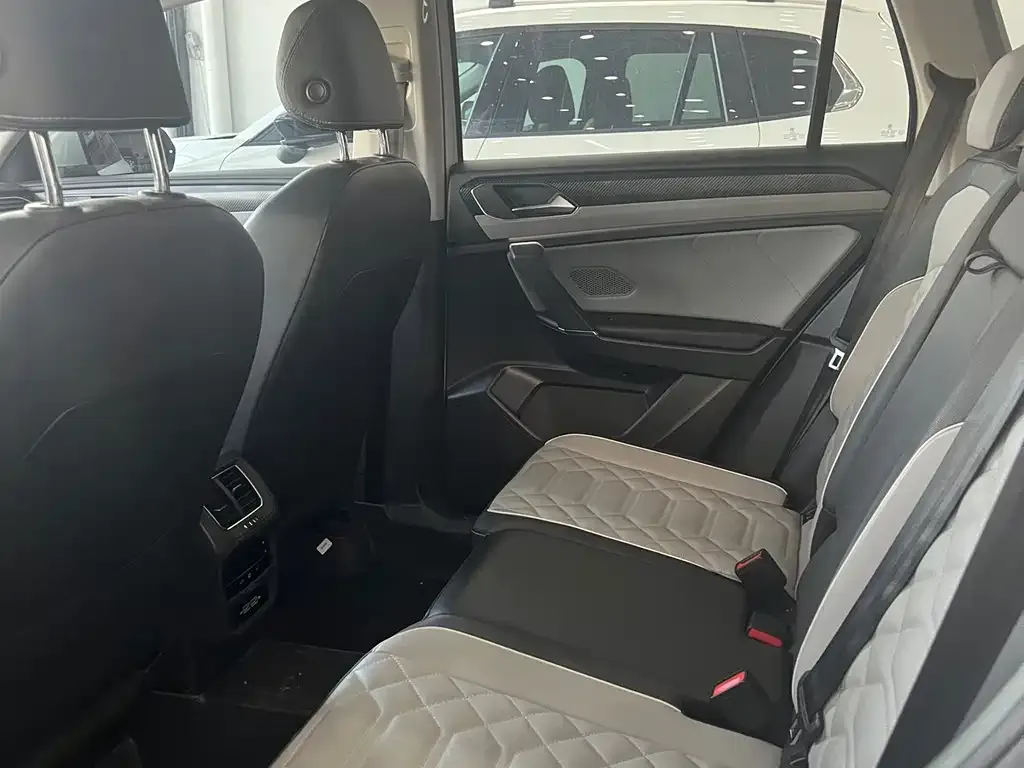 Volkswagen Tayron 2022 из CN, фото 2
