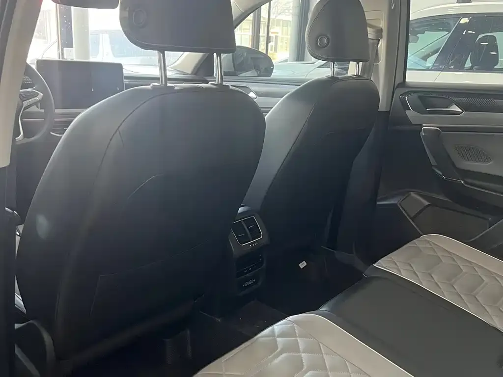 Volkswagen Tayron 2022 из CN, фото 8