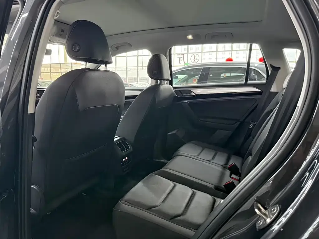Volkswagen Tayron 2022 из CN, фото 10