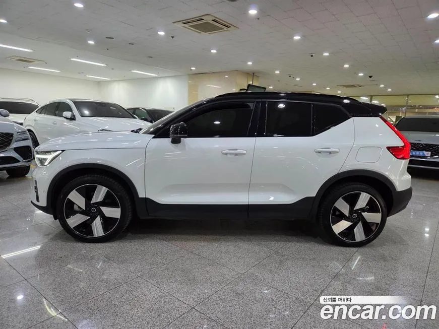 Volvo XC40 2024 из KR, фото 10