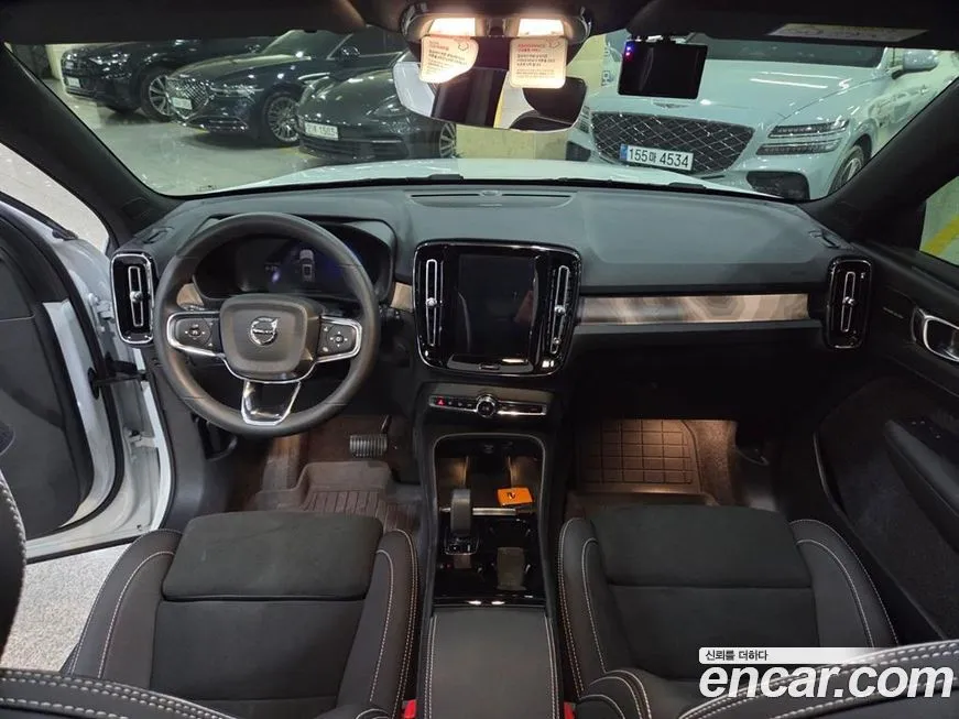 Volvo XC40 2024 из KR, фото 9