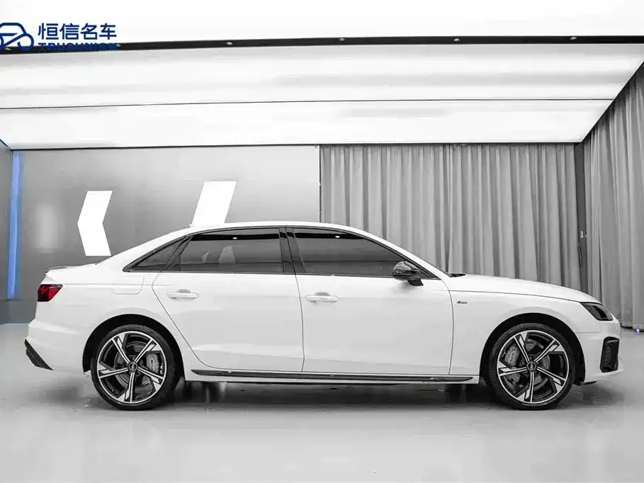 Audi A4L 2025 из CN, фото 5