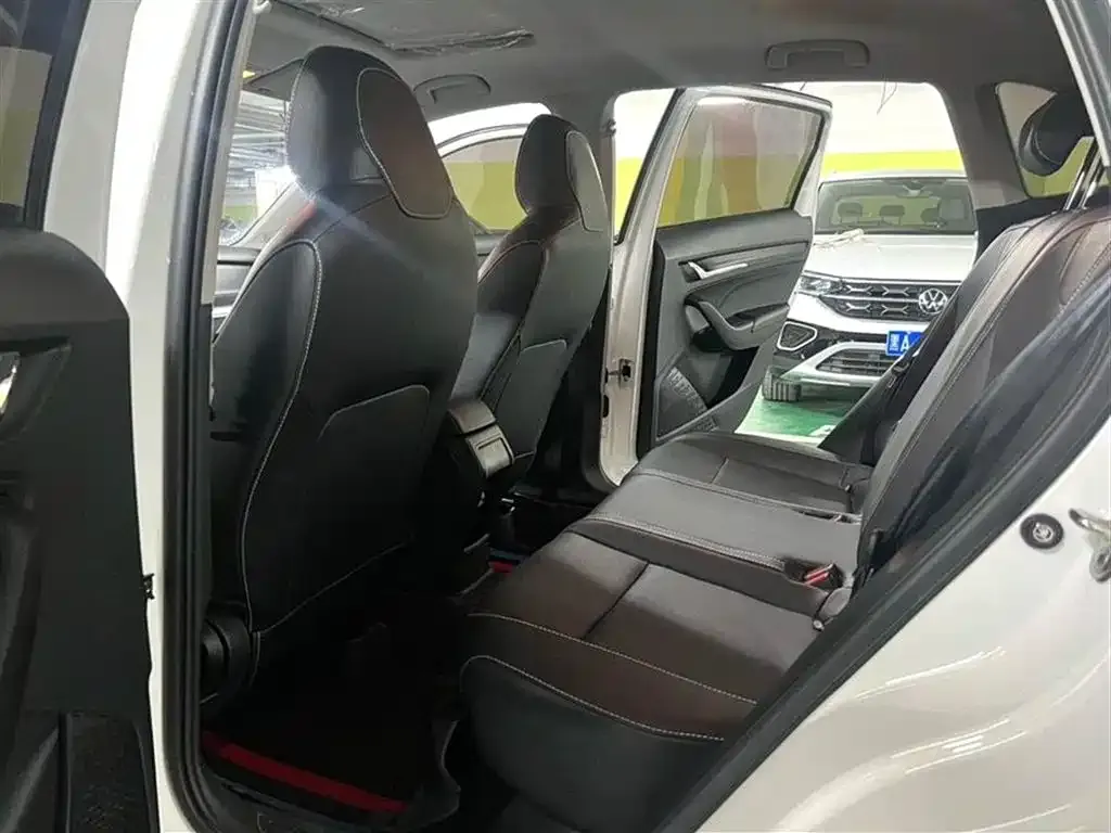 Skoda Kamiq 2022 из CN, фото 8