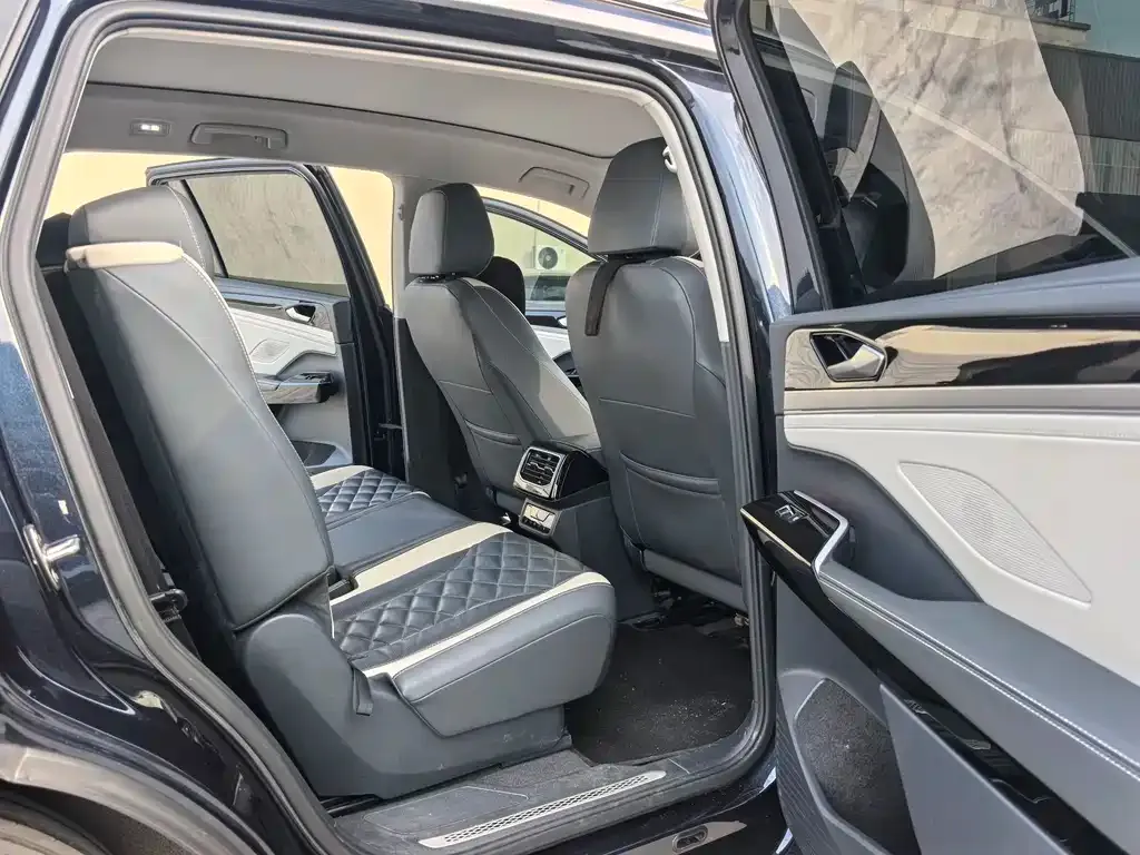 Volkswagen ID.6 Crozz 2022 из CN, фото 5