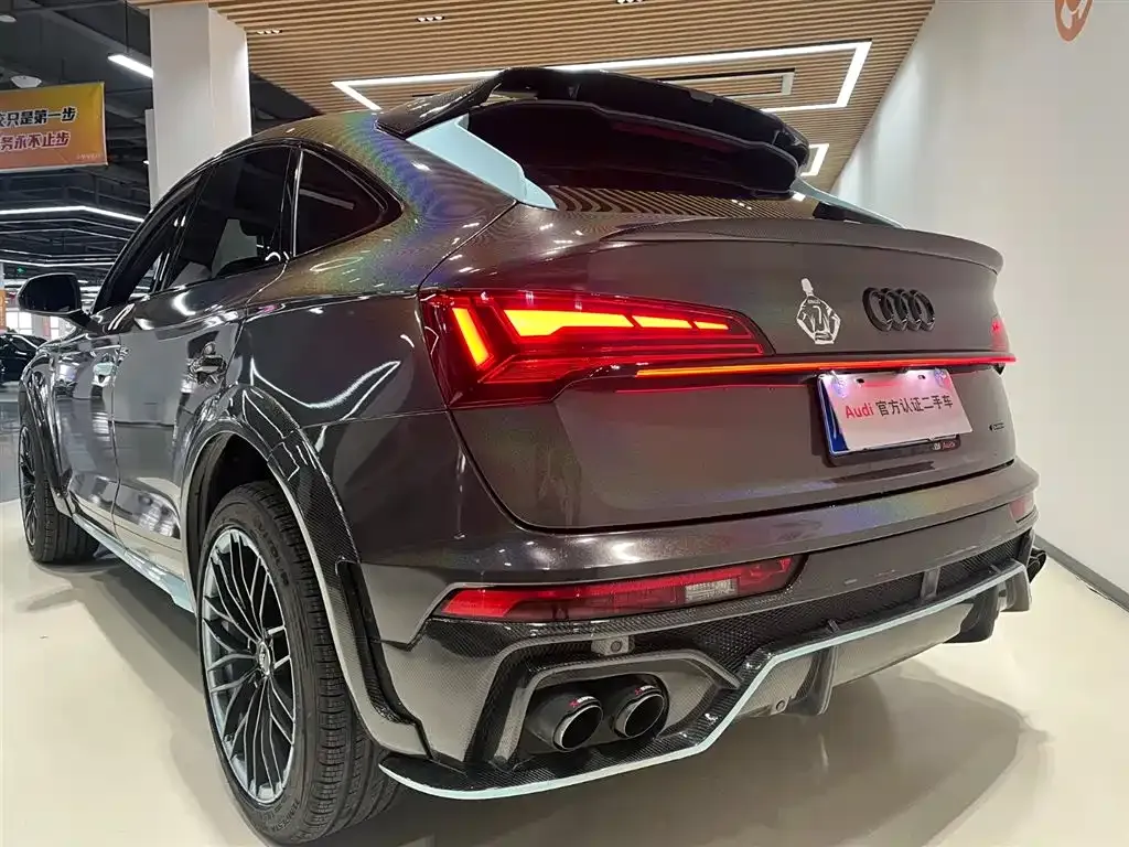 Audi Q5L Sportback — фото 9