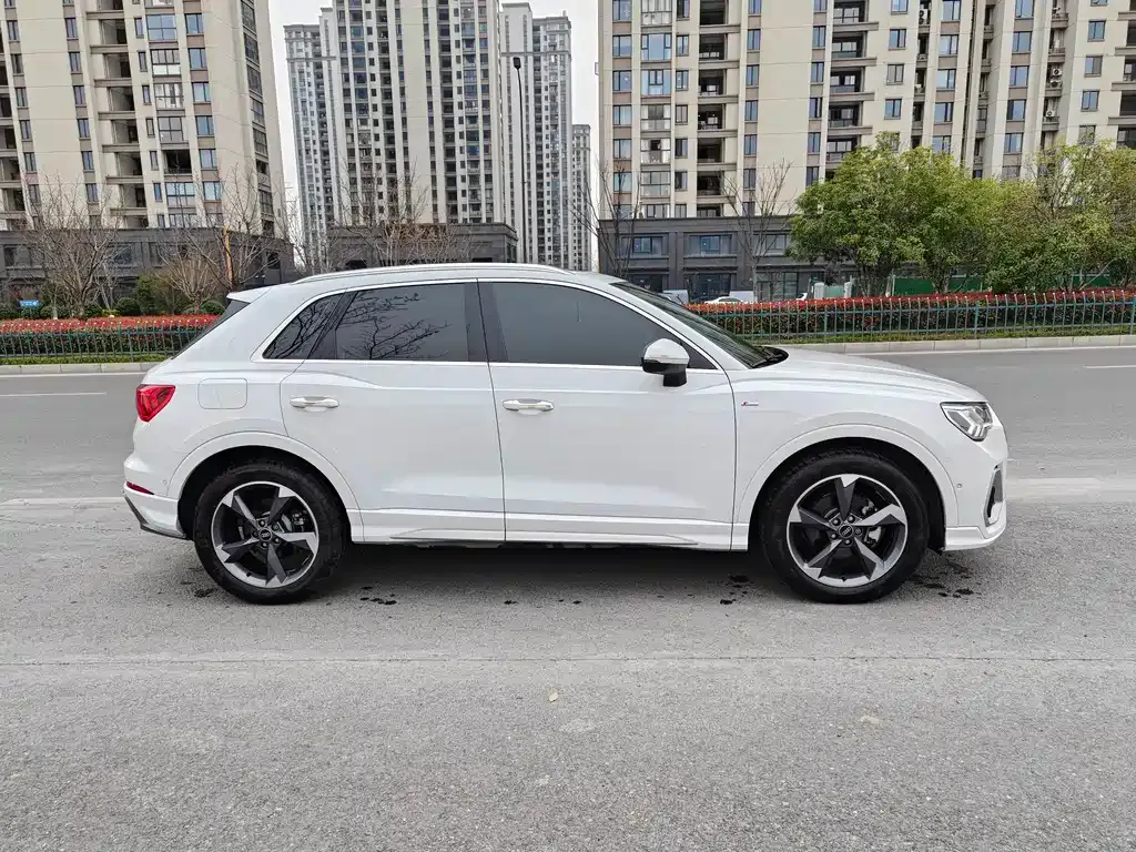 Audi Q3 2022 из CN, фото 6