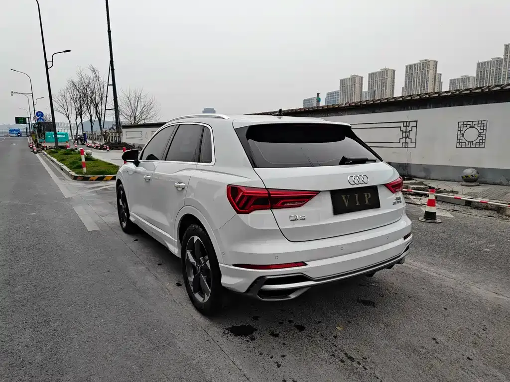 Audi Q3 2022 из CN, фото 2