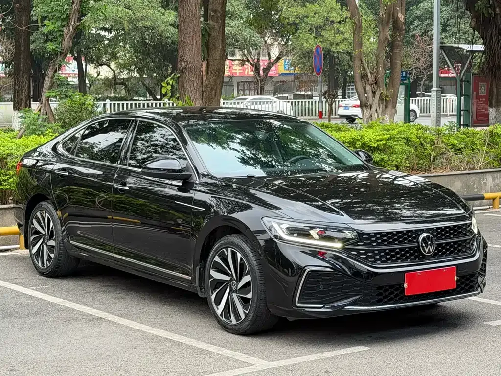 Volkswagen Passat — фото 3