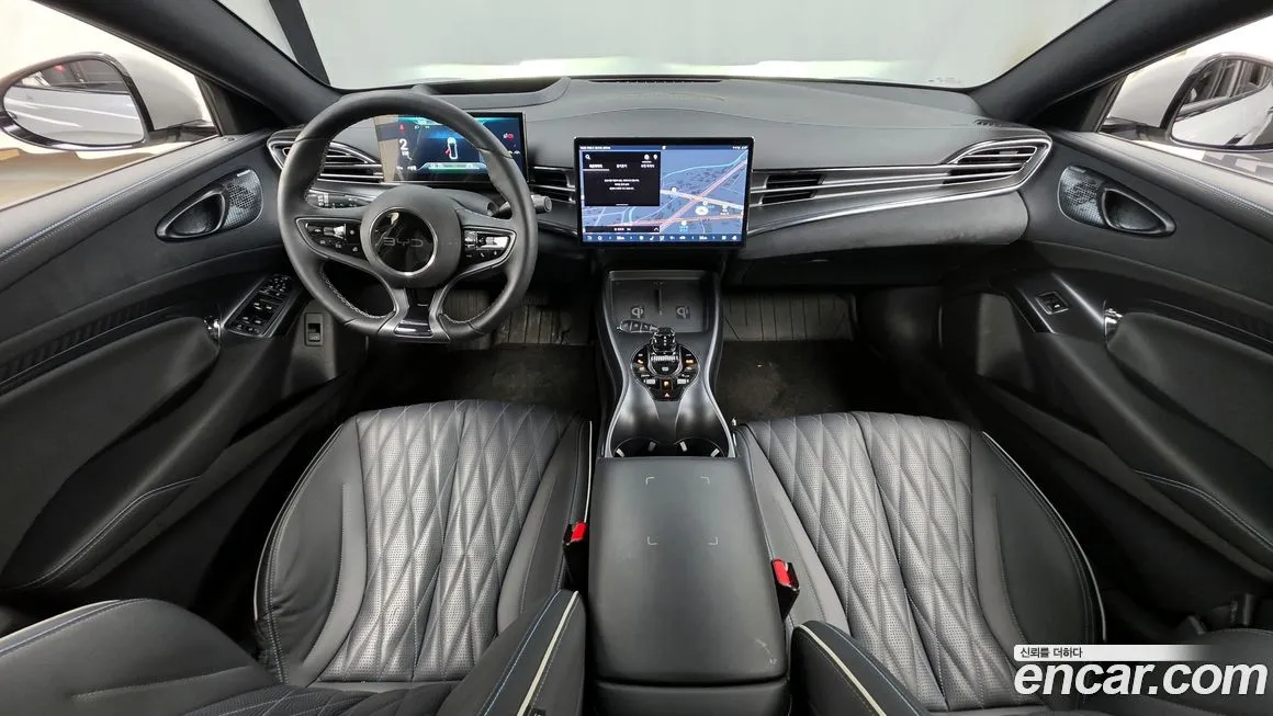 BYD Seal — фото 8