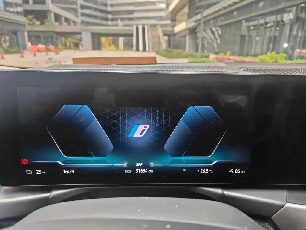 BMW i3 — фото 2