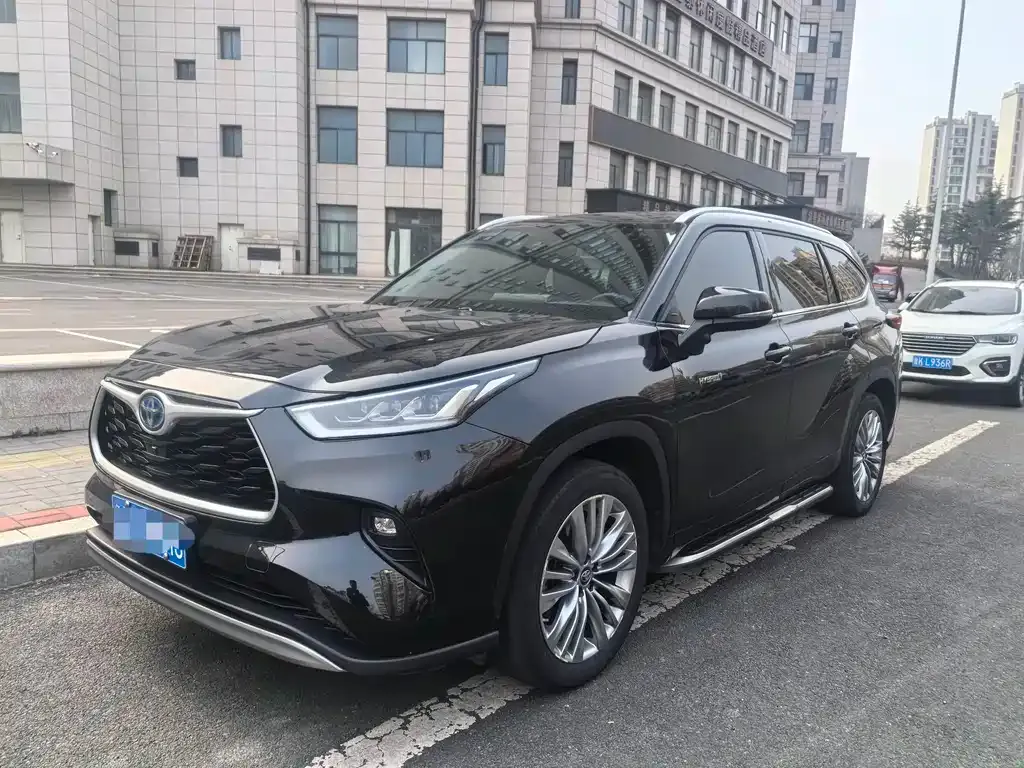 Toyota Highlander 2022 из CN, фото 1