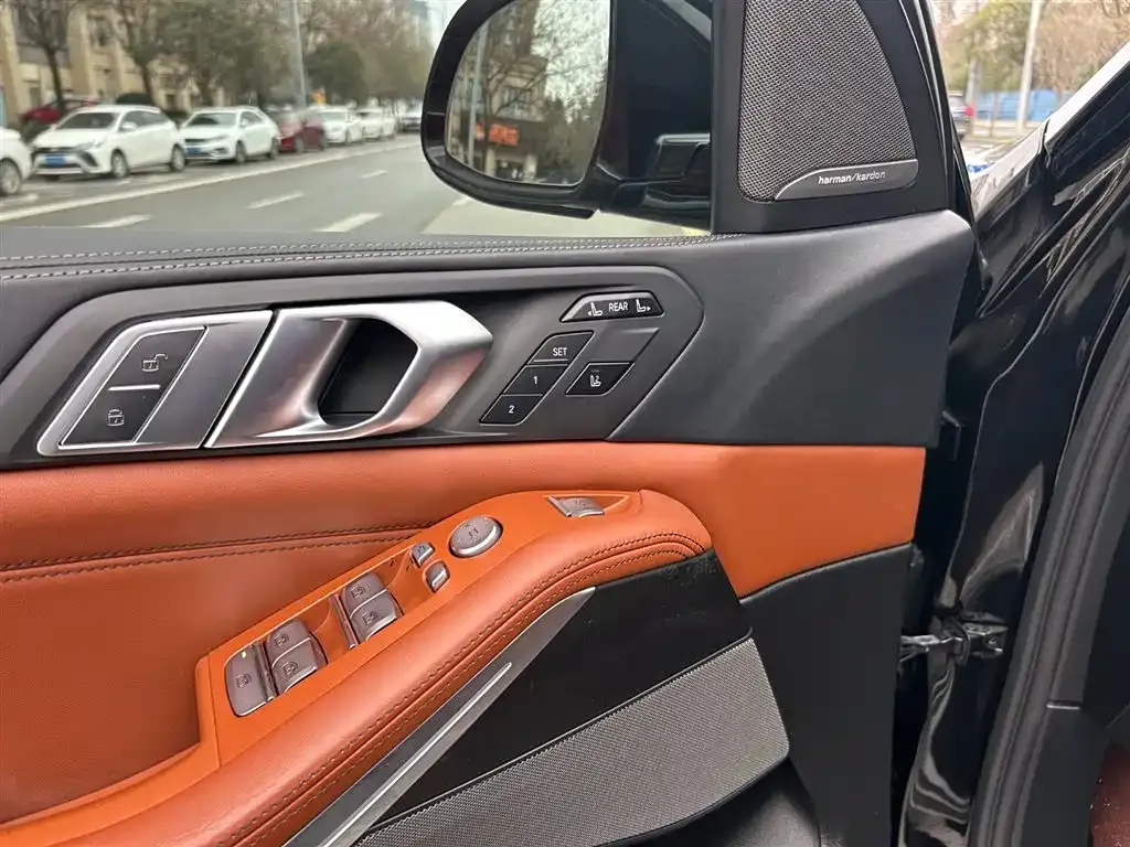 BMW X7 2021 из CN, фото 3
