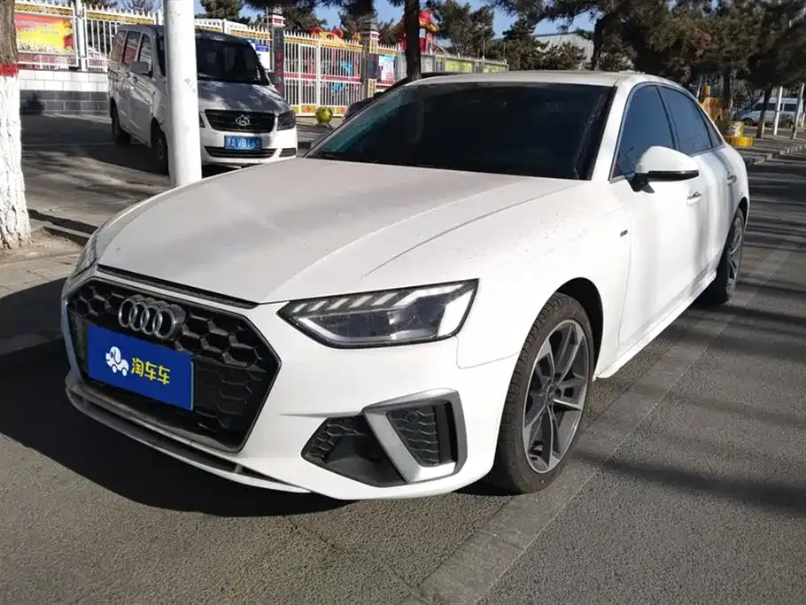 Audi A4L 2023 из CN, фото 1