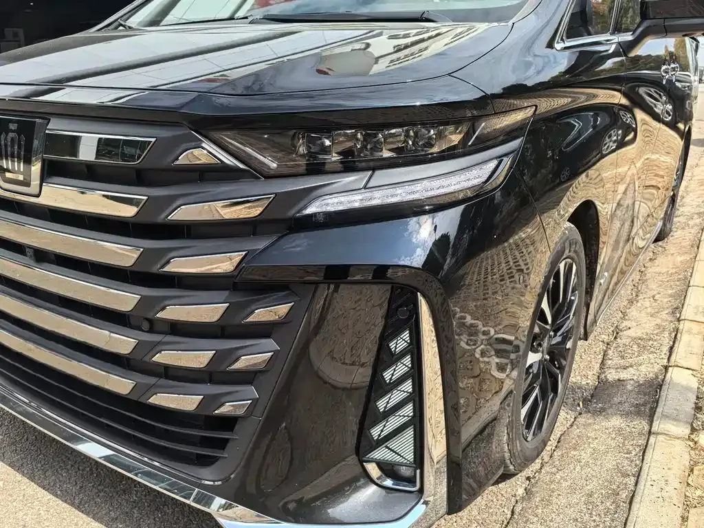 Toyota Vellfire 2024 из CN, фото 10