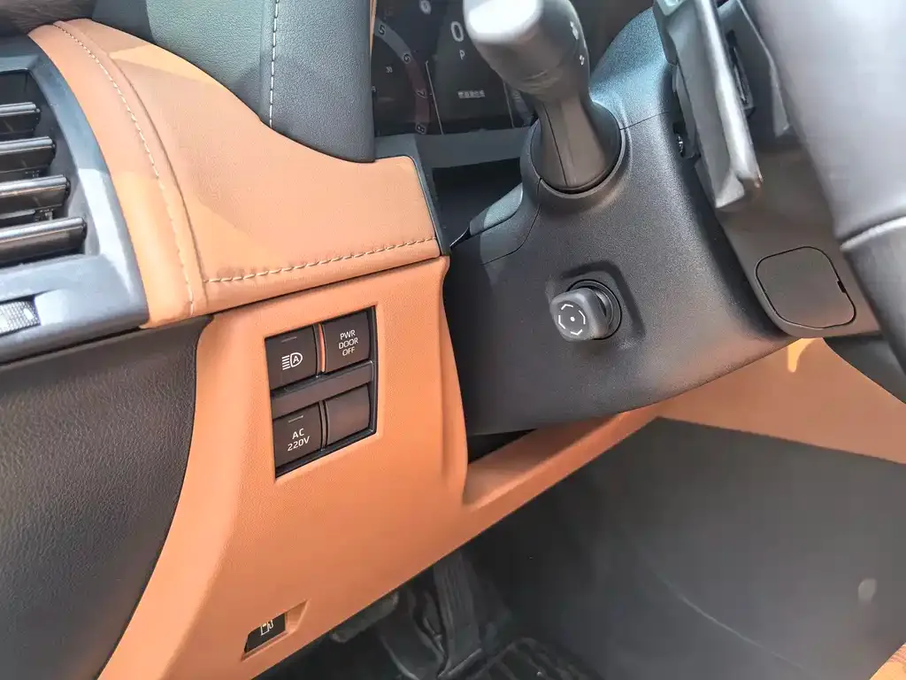 Toyota Vellfire 2024 из CN, фото 4