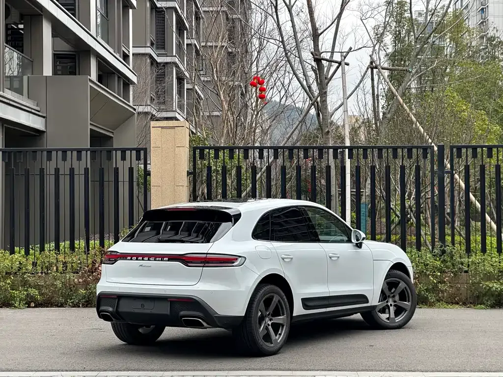 Porsche Macan — фото 9