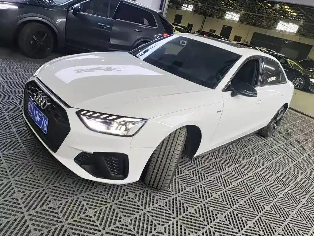 Audi A4L 2024 из CN, фото 1