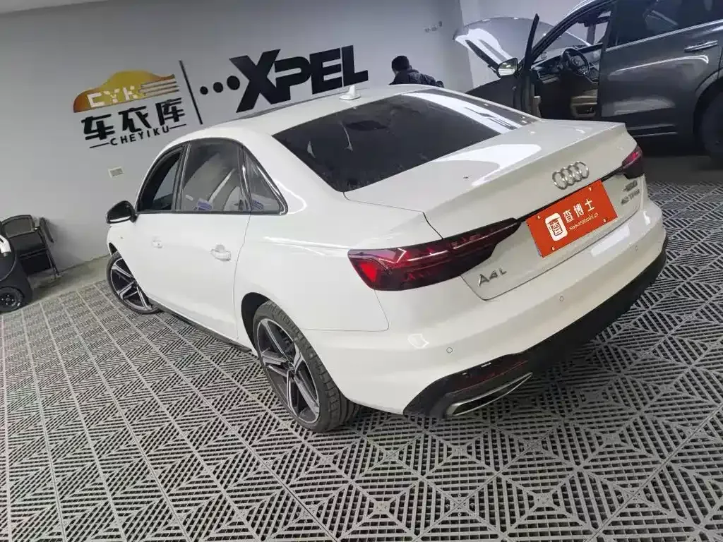 Audi A4L 2024 из CN, фото 7