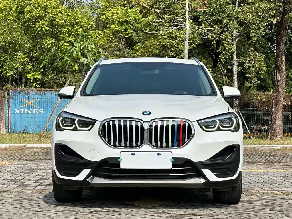 BMW X1 — фото 8