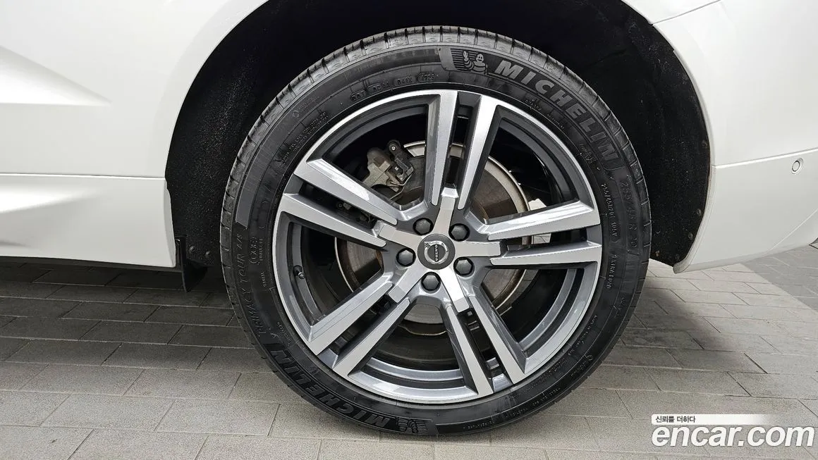 Volvo XC60 2021 из KR, фото 5