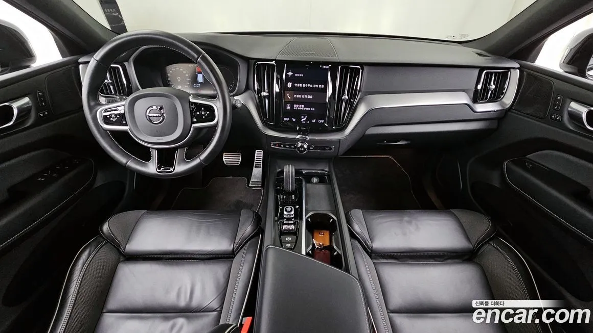 Volvo XC60 2021 из KR, фото 3