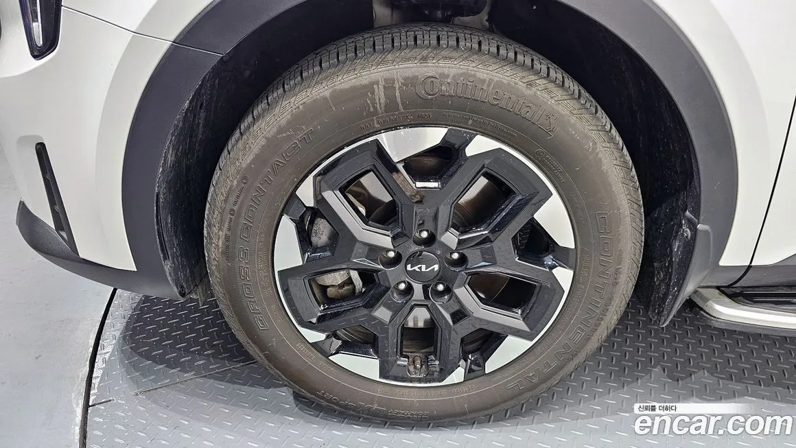 Kia Sorento — фото 10