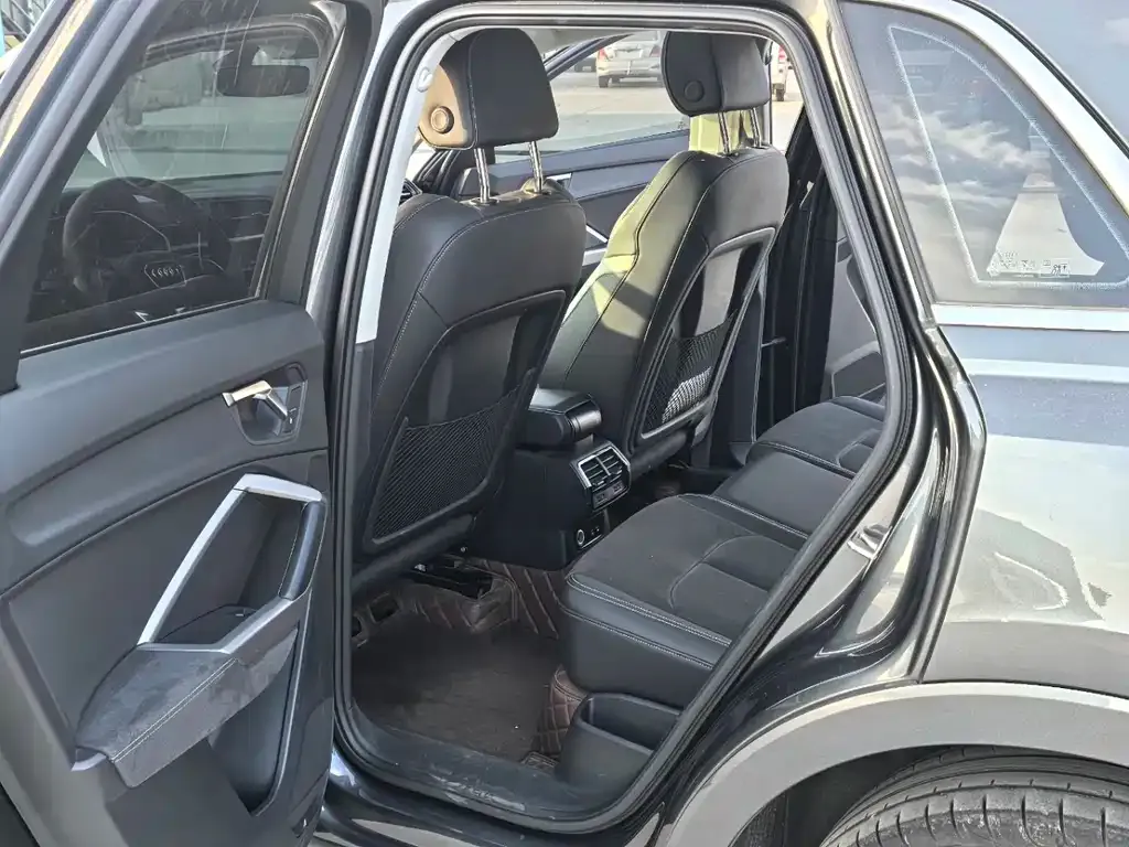 Audi Q3 2022 из CN, фото 2
