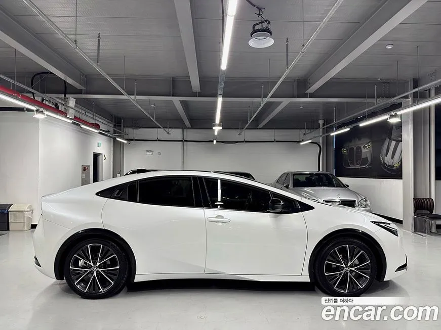 Toyota Prius 2024 из KR, фото 5