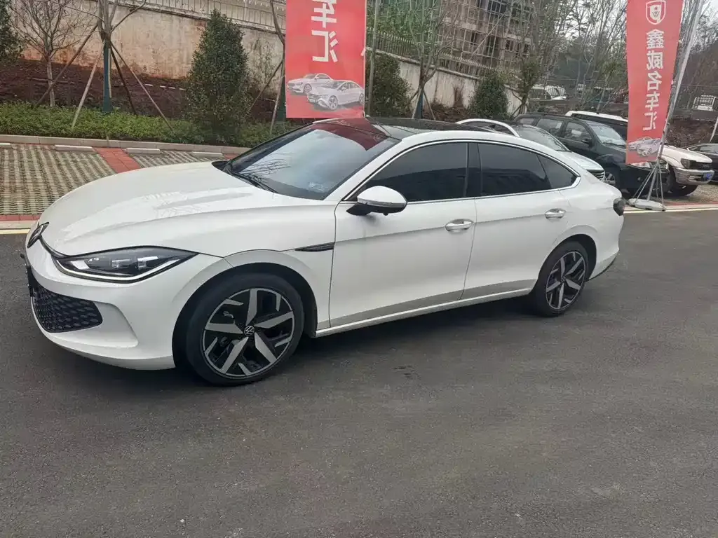 Volkswagen Lamando 2023 из CN, фото 10