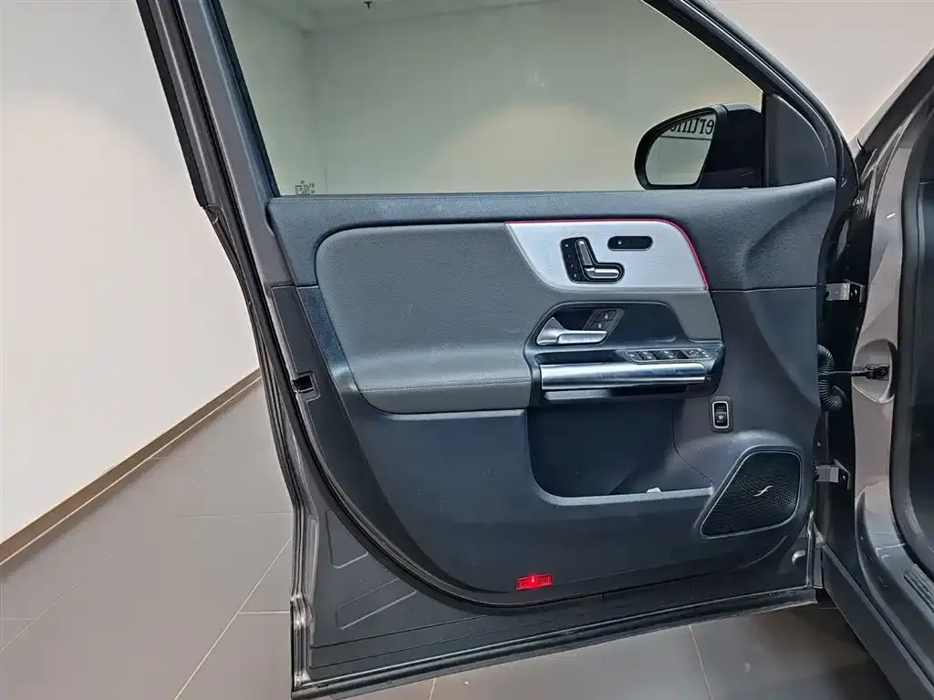 Mercedes-Benz GLA AMG — фото 8