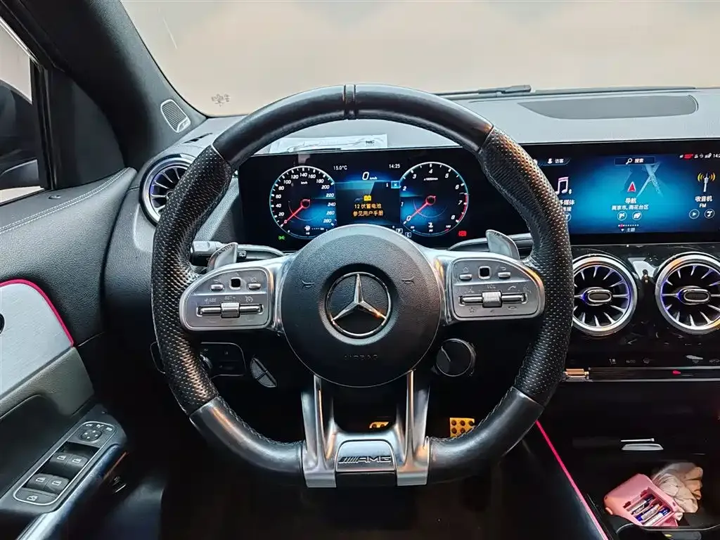 Mercedes-Benz GLA AMG — фото 10