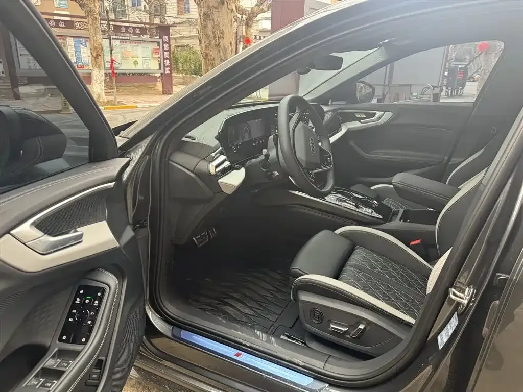 Audi A5L 2025 из CN, фото 3
