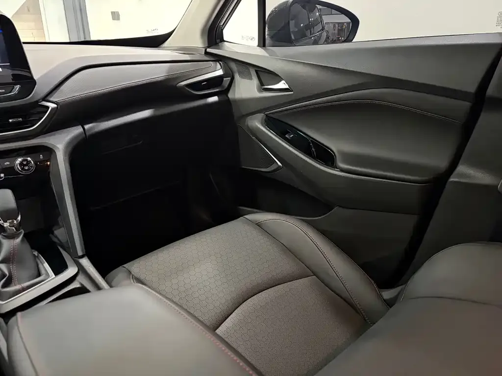 Chevrolet Volando 2023 из CN, фото 9