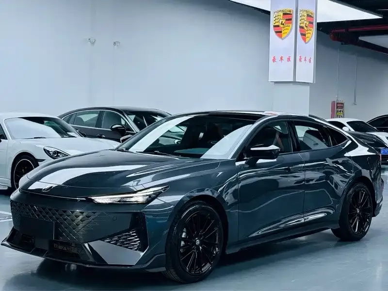 Changan UNI-V 2025 из CN, фото 1
