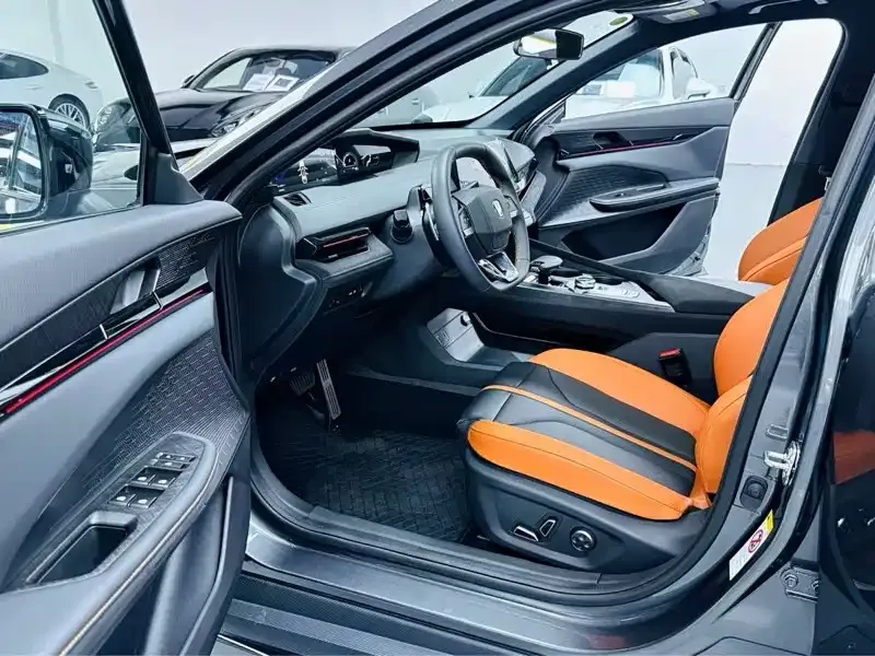Changan UNI-V 2025 из CN, фото 4