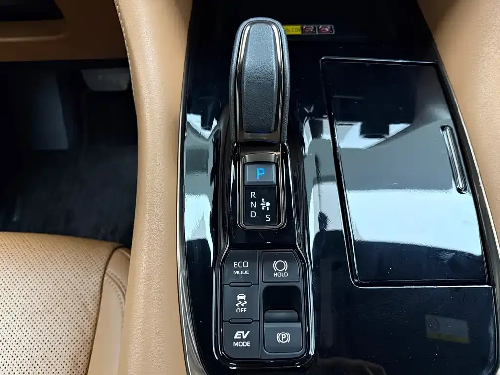 Toyota Vellfire 2024 из CN, фото 10