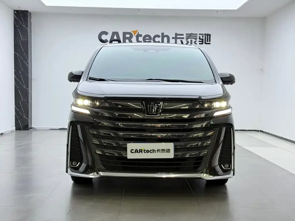 Toyota Vellfire 2024 из CN, фото 2