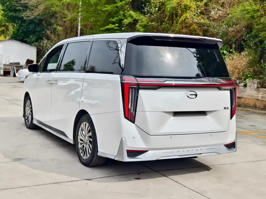 GAC Motor Trumpchi M8 — фото 2