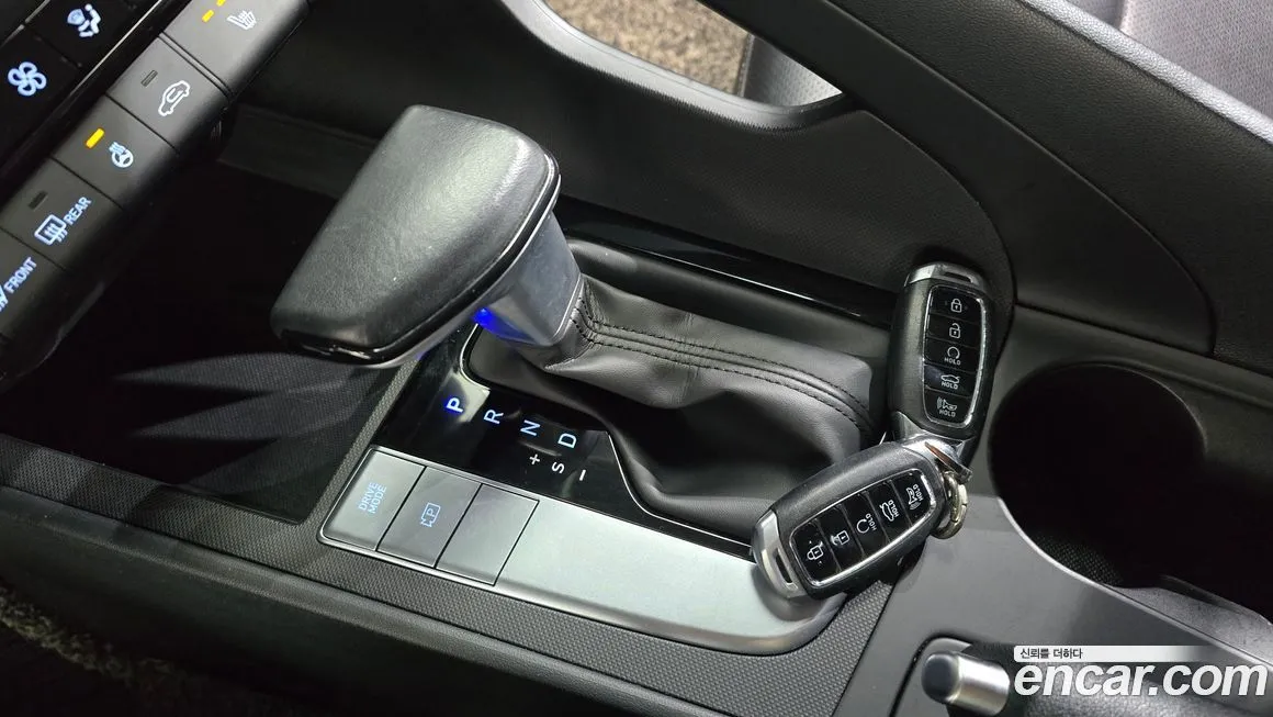 Hyundai AVANTE — фото 2