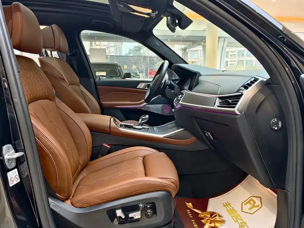 BMW X7 2021 из CN, фото 9