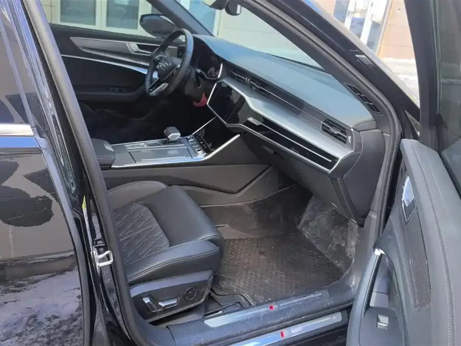 Audi A6L 2025 из CN, фото 6