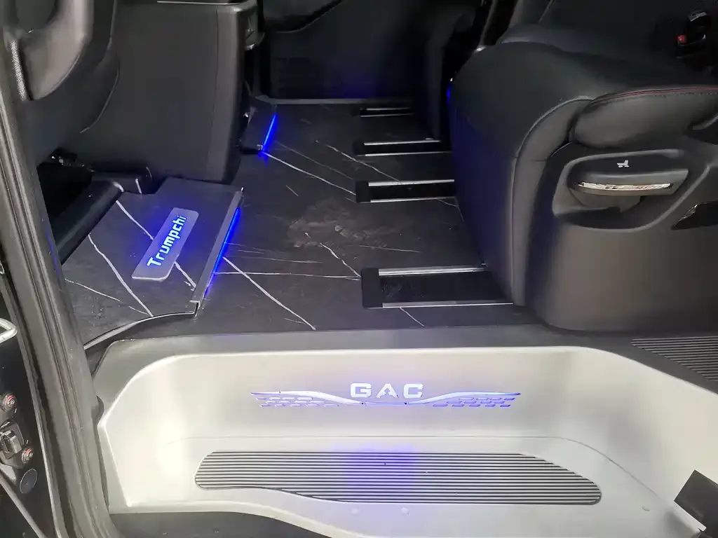 GAC Motor Trumpchi M8 — фото 3