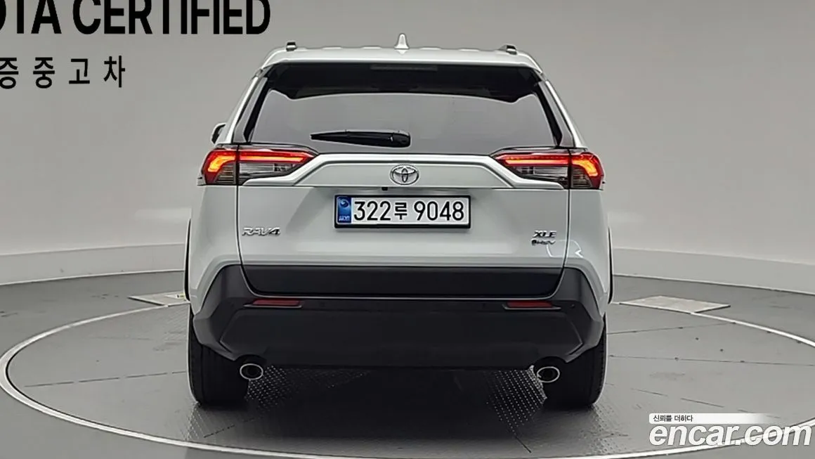 Toyota RAV4 — фото 2