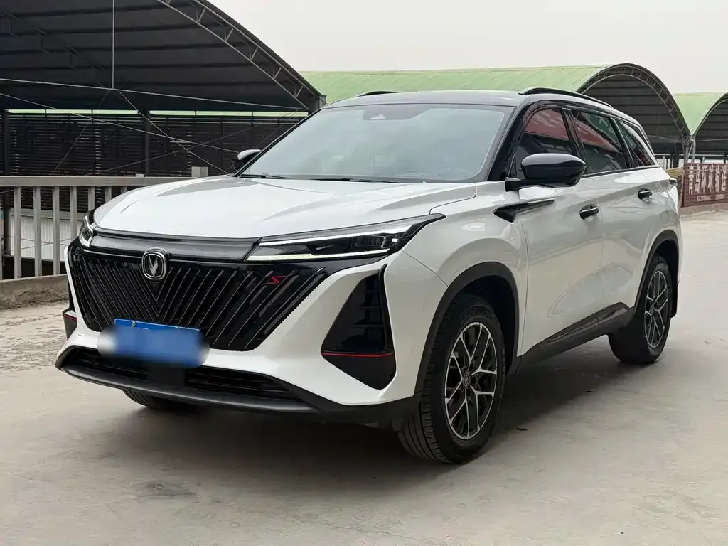 Changan CS75PLUS — фото 1