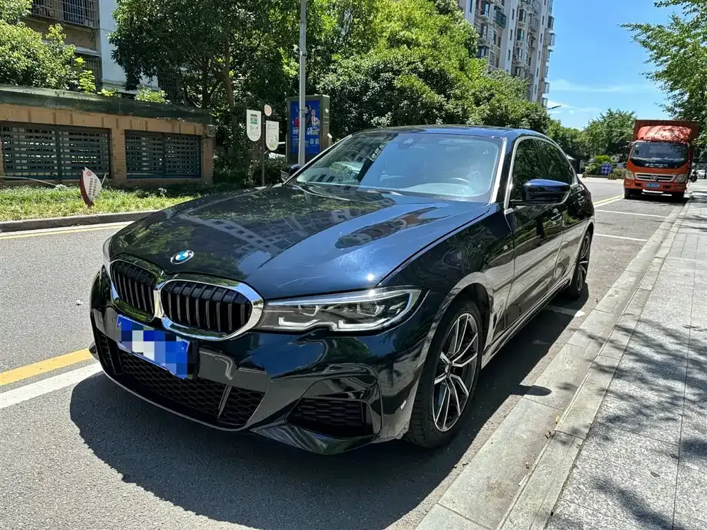 BMW 3 Series 2021 из CN, фото 1
