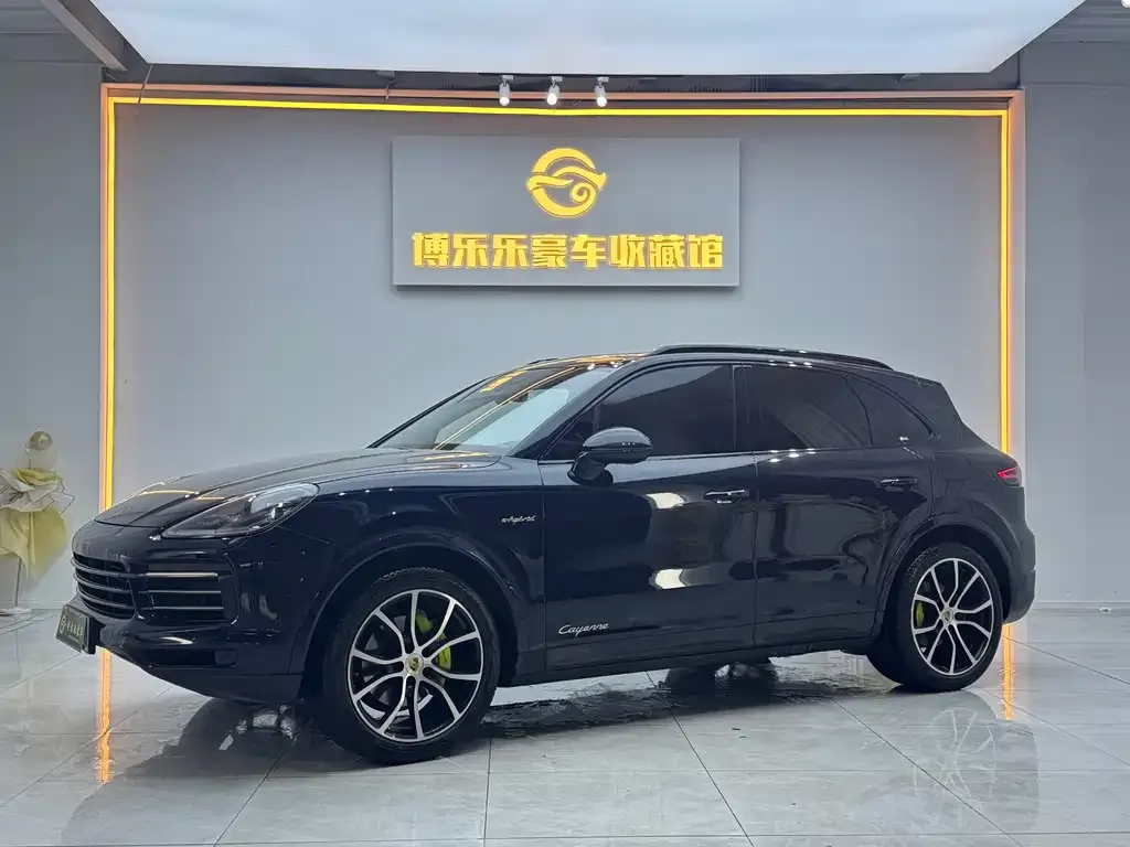 Porsche Cayenne Hybrid