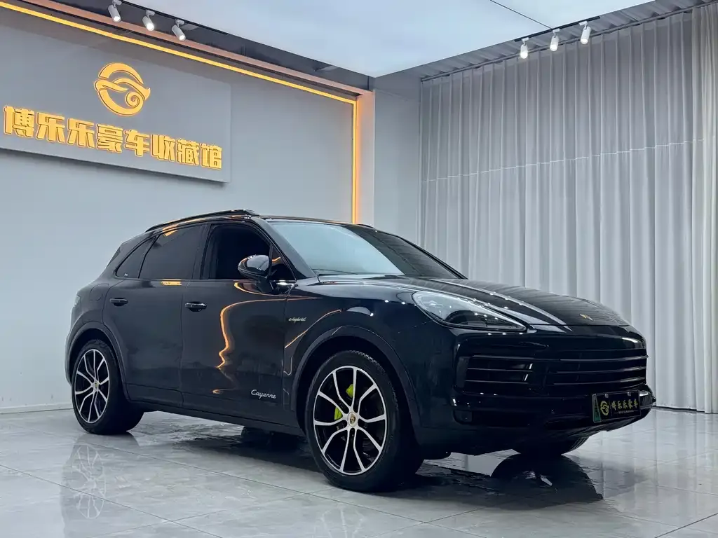 Porsche Cayenne Hybrid — фото 2